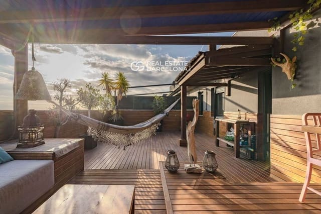 4 bedroom Penthouse for sale in Sitges with pool garage - € 1,245,000 (Ref: 9714130)