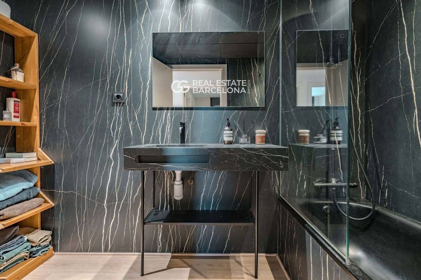 4 bedroom Penthouse for sale in Sitges with pool garage - € 1,245,000 (Ref: 9714130)