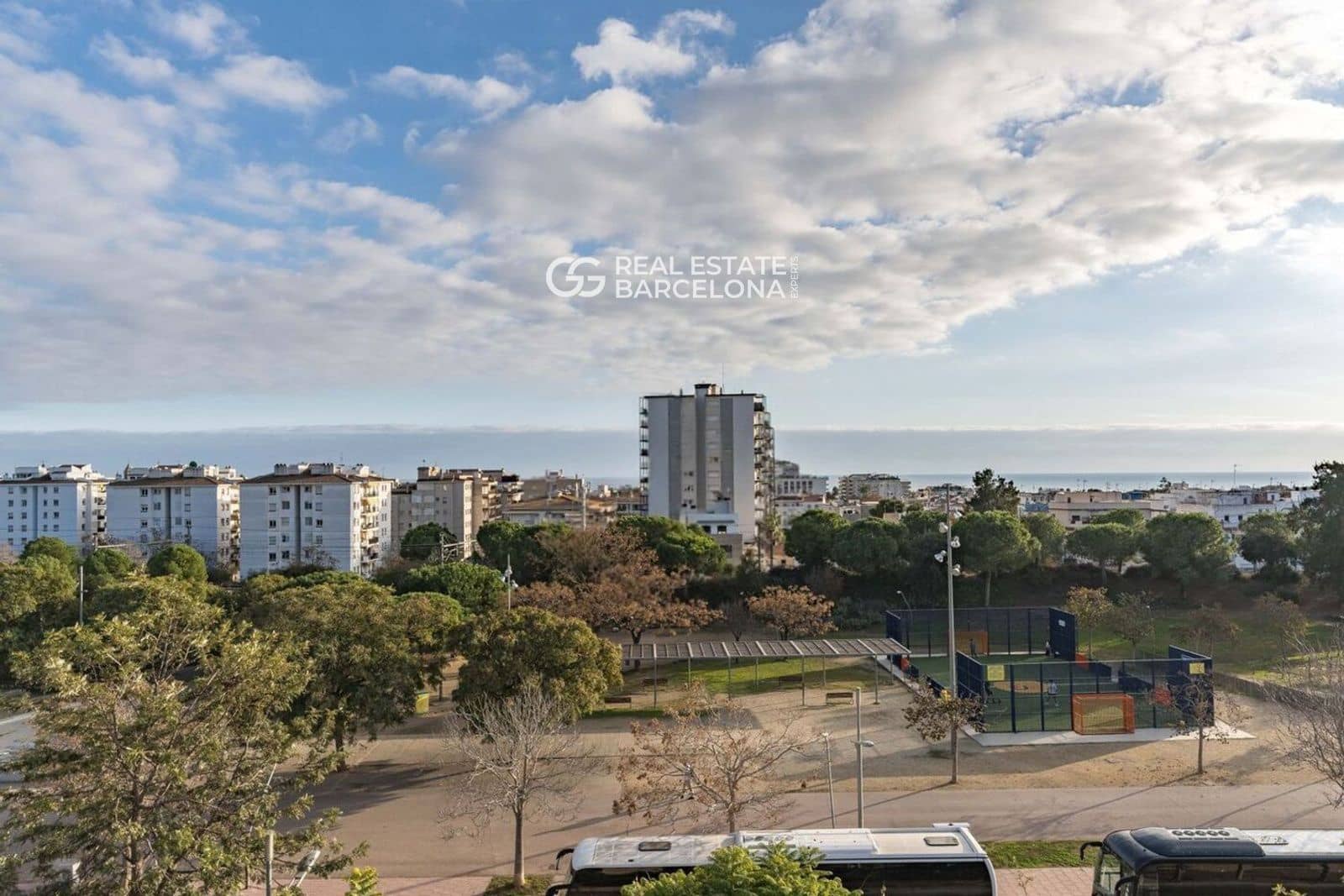 4 bedroom Penthouse for sale in Sitges with pool garage - € 1,245,000 (Ref: 9714130)