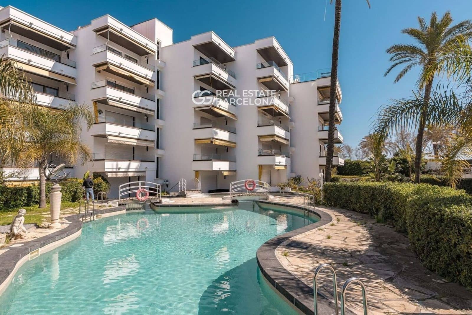 2 chambre Appartement à vendre à Sitges avec piscine garage - 890 000 € (Ref: 9714275)