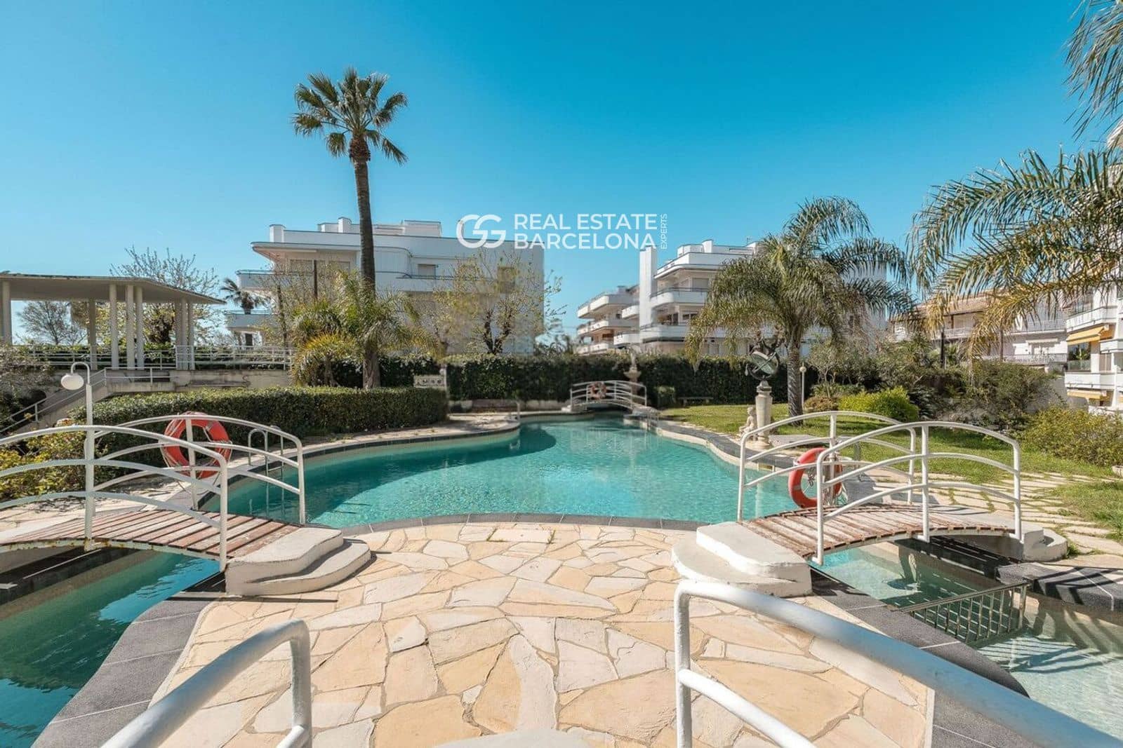 2 chambre Appartement à vendre à Sitges avec piscine garage - 890 000 € (Ref: 9714275)