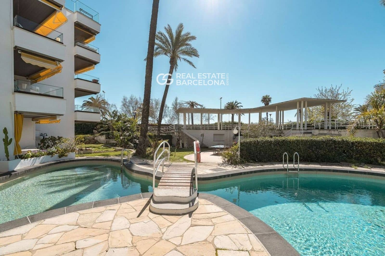 2 chambre Appartement à vendre à Sitges avec piscine garage - 890 000 € (Ref: 9714275)