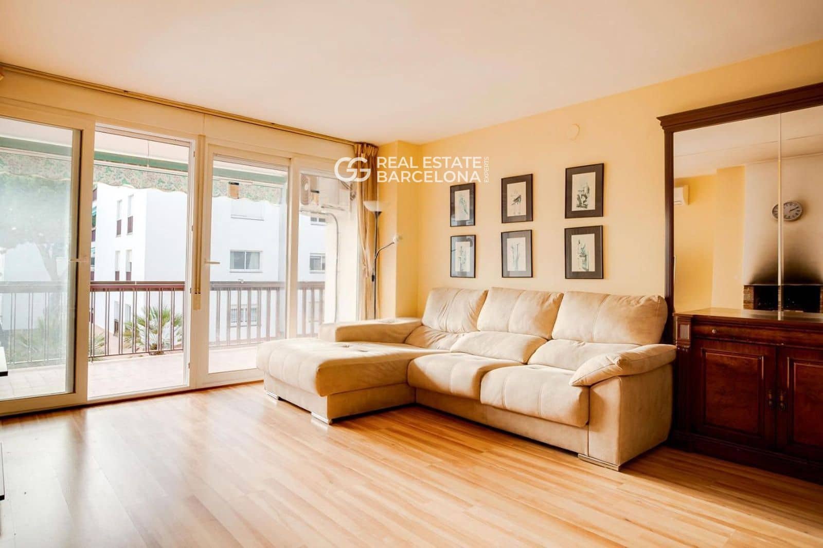 3 chambre Appartement à vendre à Sant Andreu de Llavaneres avec piscine garage - 435 000 € (Ref: 9716696)