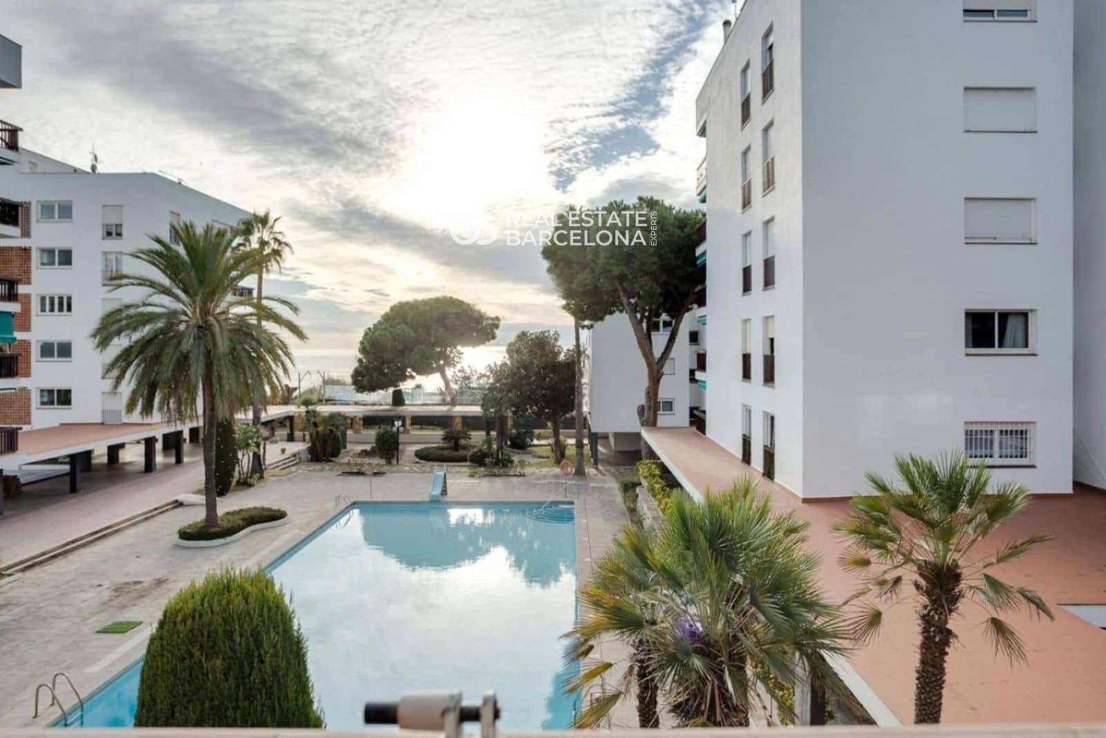 3 chambre Appartement à vendre à Sant Andreu de Llavaneres avec piscine garage - 435 000 € (Ref: 9716696)