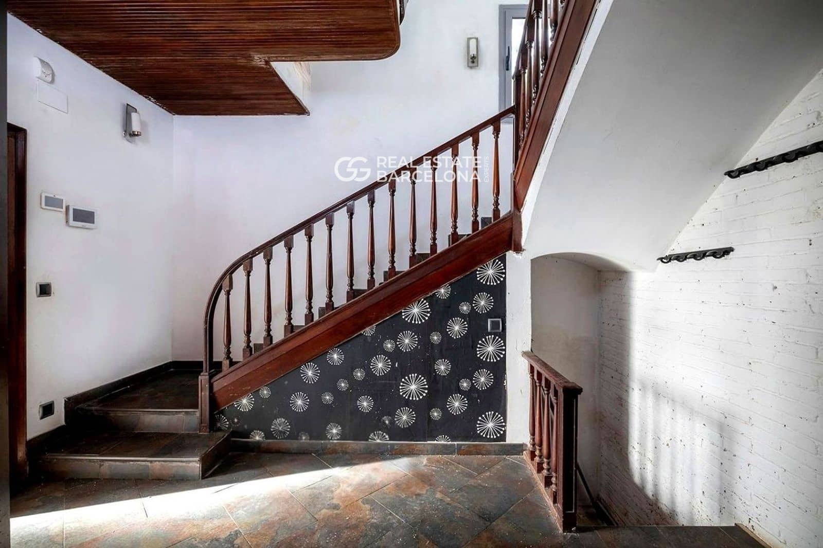 4 bedroom Villa for sale in Gava with pool garage - € 1,050,000 (Ref: 9720626)