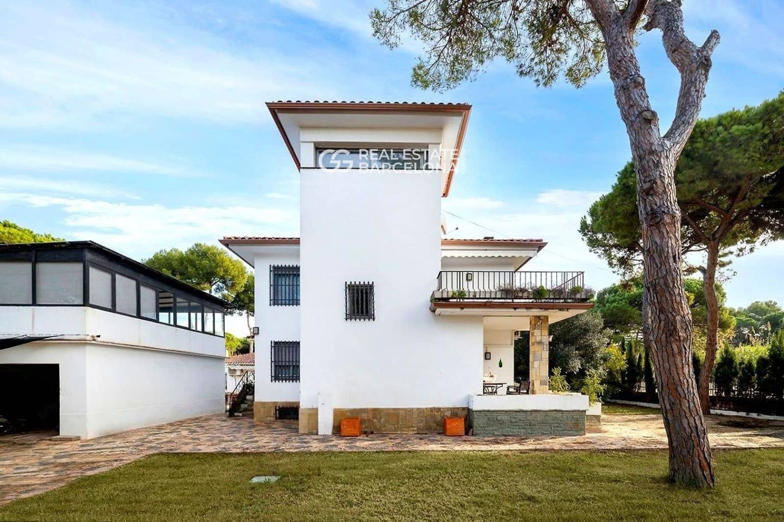 4 bedroom Villa for sale in Gava with pool garage - € 1,050,000 (Ref: 9720626)