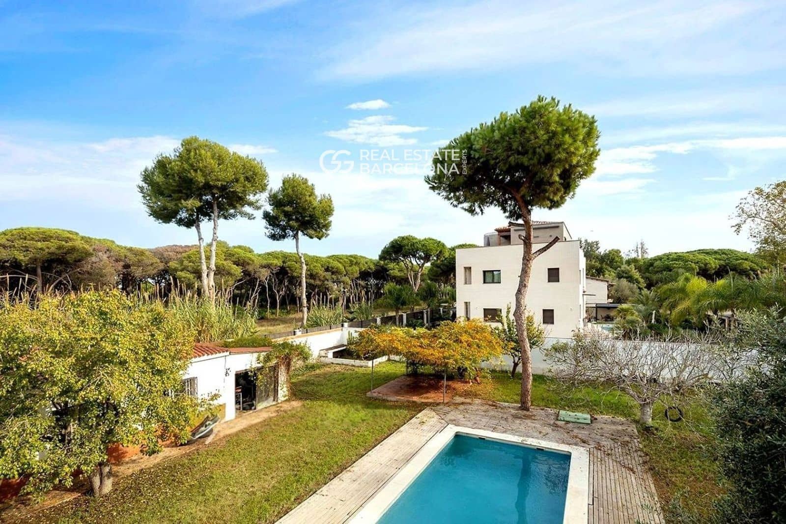 4 bedroom Villa for sale in Gava with pool garage - € 1,050,000 (Ref: 9720626)