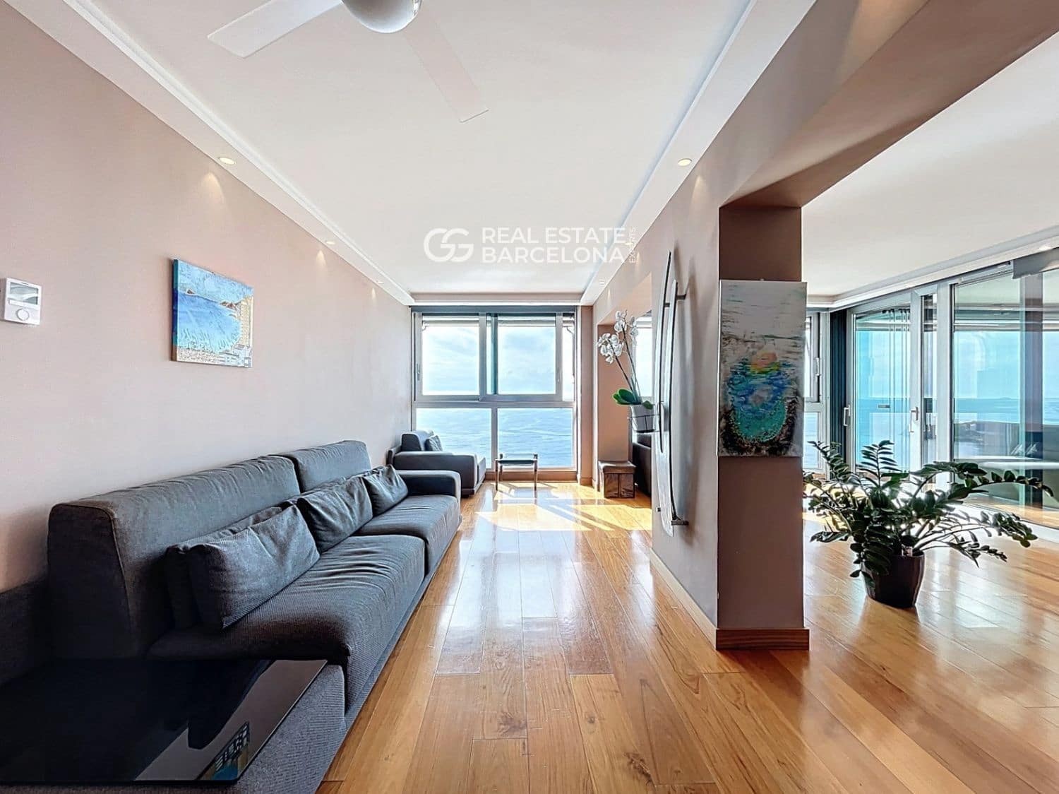 4 bedroom Flat for sale in Benidorm with pool garage - € 2,500,000 (Ref: 9720772)