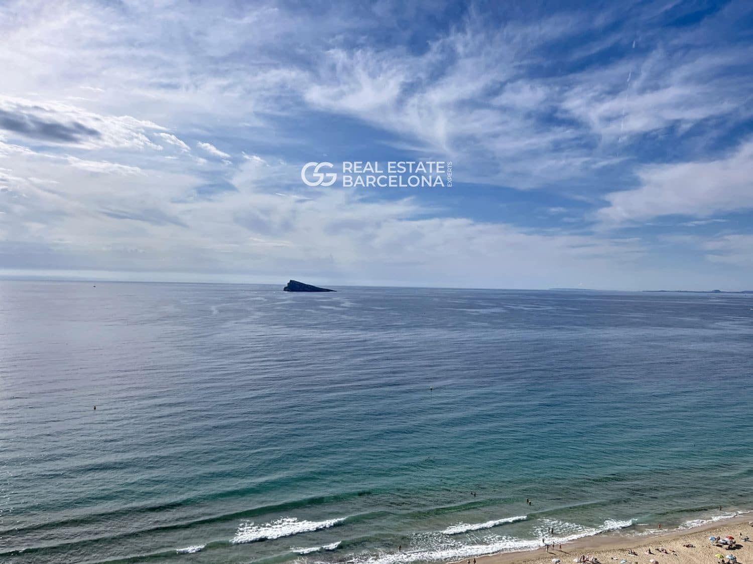 4 bedroom Flat for sale in Benidorm with pool garage - € 2,500,000 (Ref: 9720772)