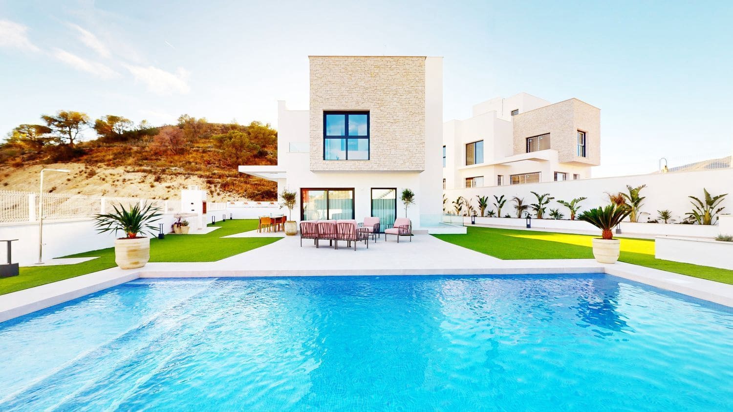 Chalet de 4 habitaciones en Finestrat en venta con piscina garaje - 899.900 € (Ref: 9737018)