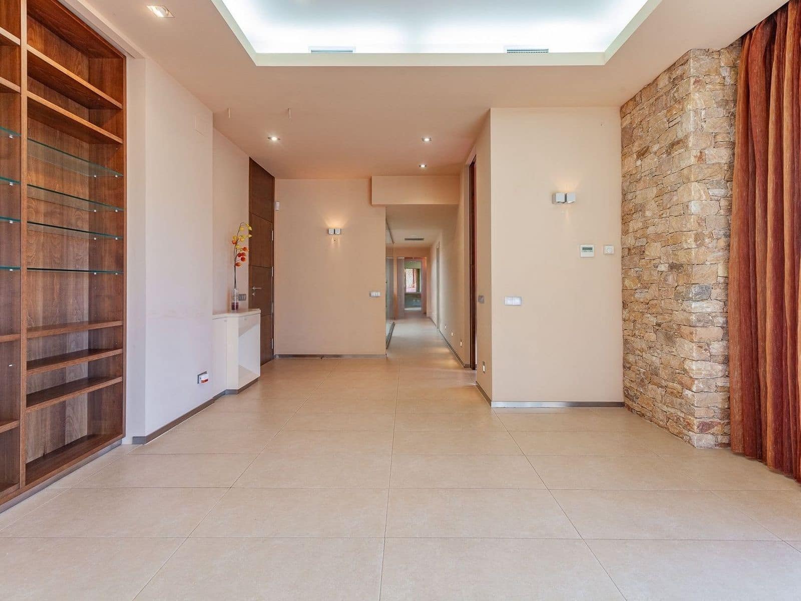 5 bedroom Villa for sale in Argentona with pool garage - € 875,000 (Ref: 9740231)