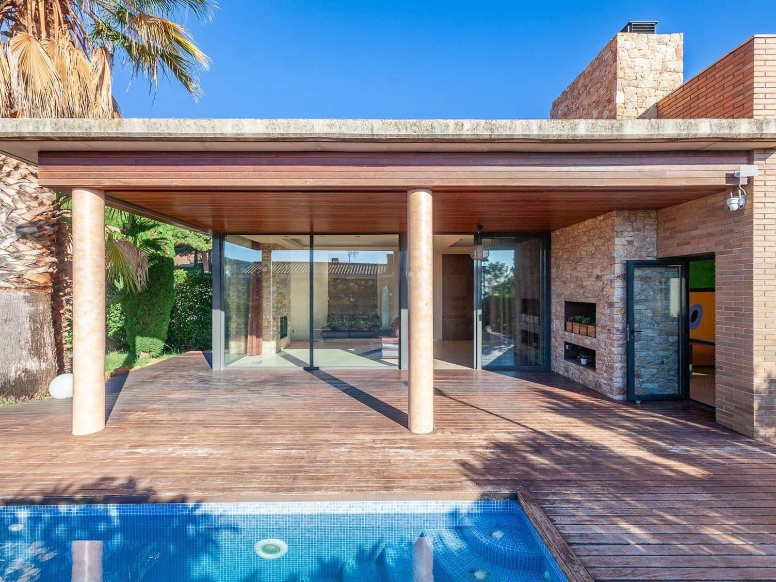 5 bedroom Villa for sale in Argentona with pool garage - € 875,000 (Ref: 9740231)