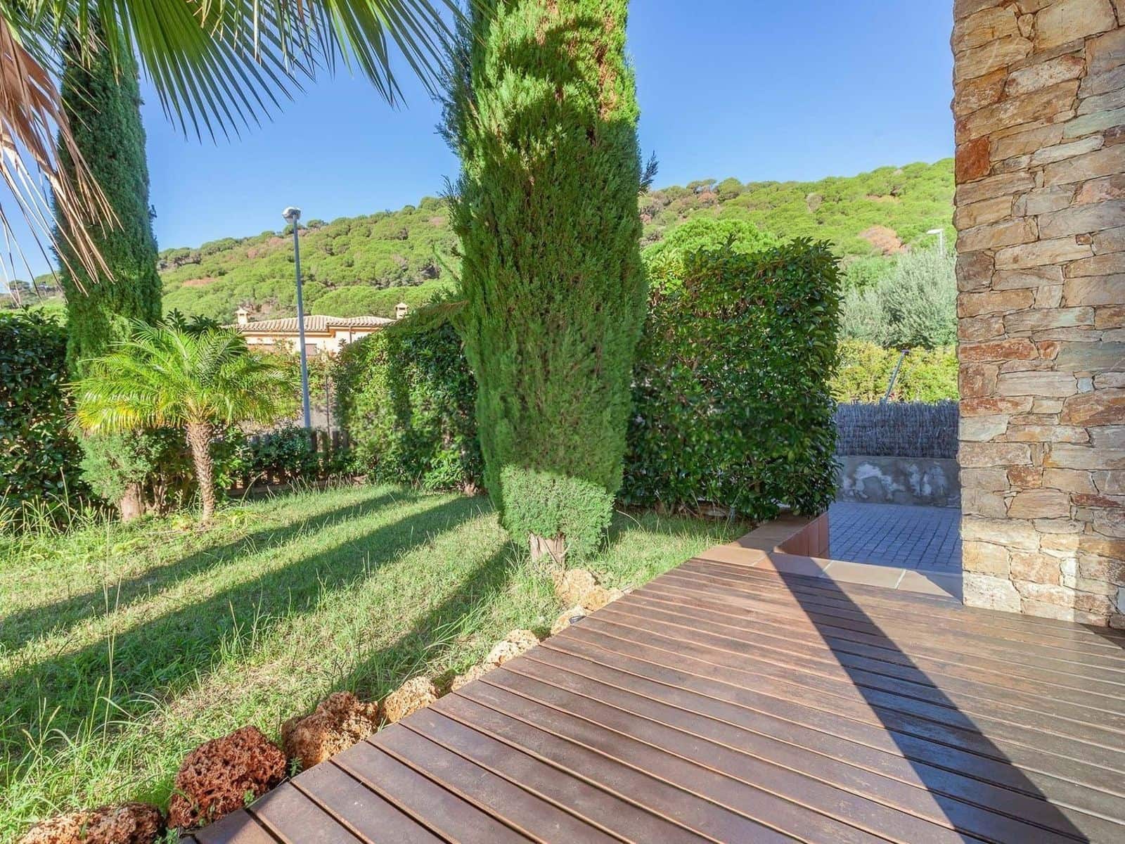 5 bedroom Villa for sale in Argentona with pool garage - € 875,000 (Ref: 9740231)