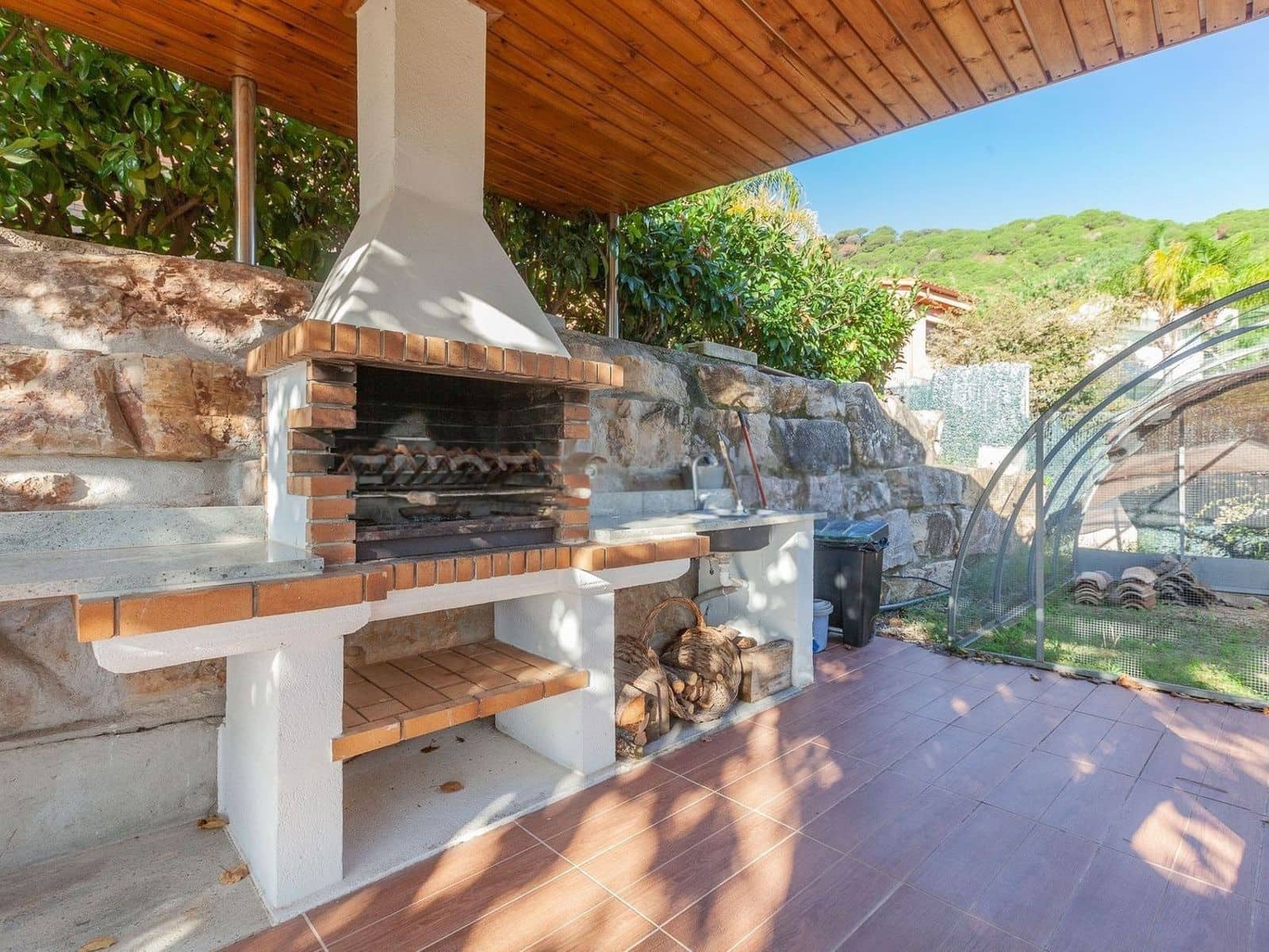 5 bedroom Villa for sale in Argentona with pool garage - € 875,000 (Ref: 9740231)