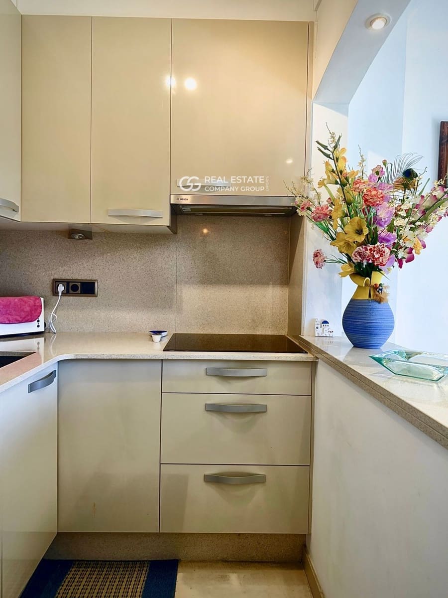 3 sypialnia Dom na sprzedaż w Empuriabrava z basenem garażem - 385 000 € (Ref: 9753384)