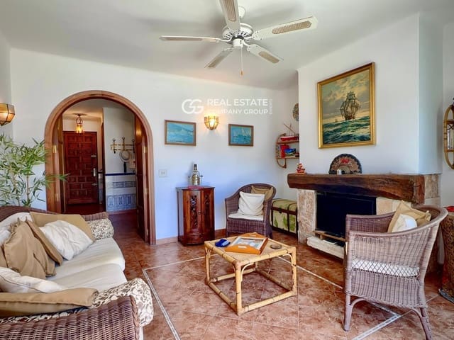 3 sypialnia Dom na sprzedaż w Empuriabrava, Castelló d'Empúries z basenem garażem - 385 000 € (Ref: 9753384)