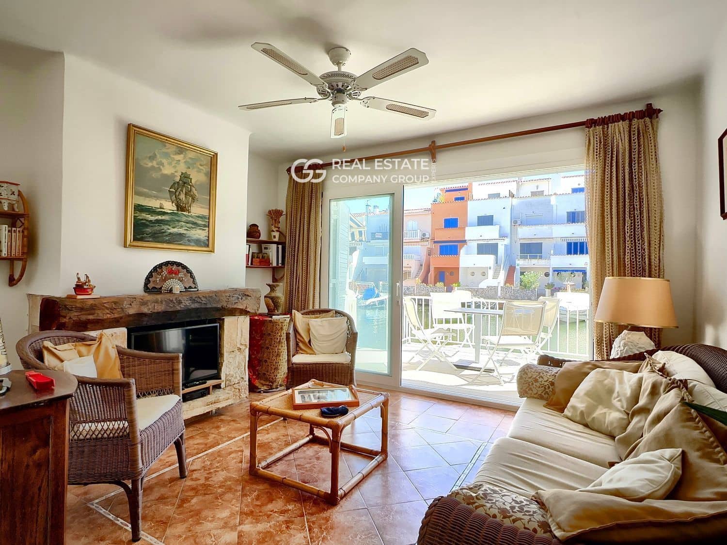 3 sypialnia Dom na sprzedaż w Empuriabrava z basenem garażem - 385 000 € (Ref: 9753384)