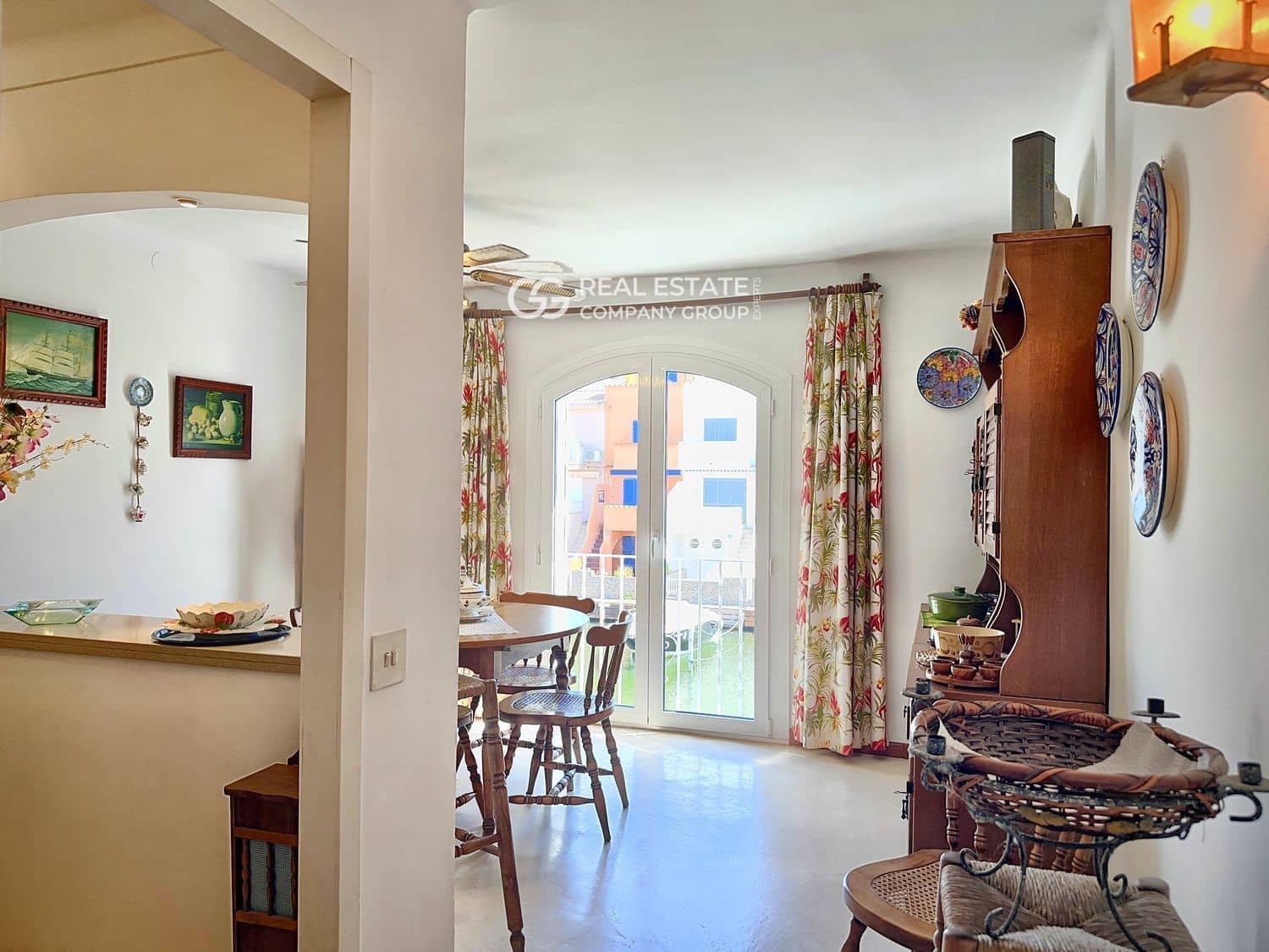 3 sypialnia Dom na sprzedaż w Empuriabrava z basenem garażem - 385 000 € (Ref: 9753384)