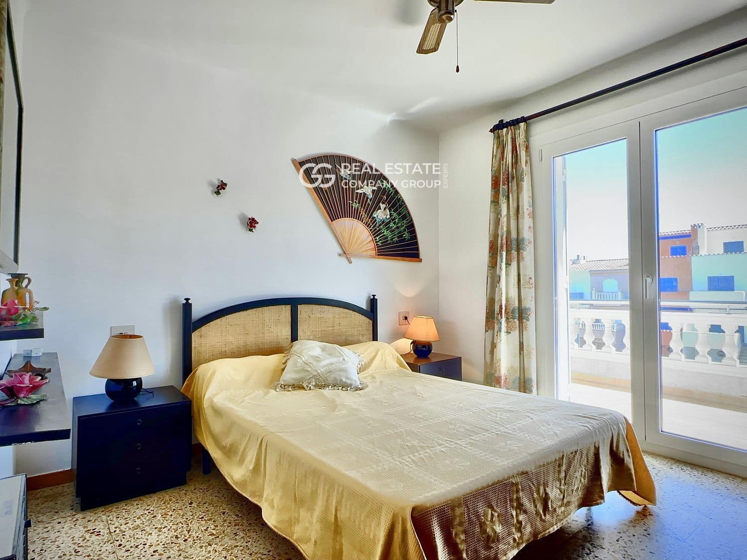 3 sypialnia Dom na sprzedaż w Empuriabrava z basenem garażem - 385 000 € (Ref: 9753384)