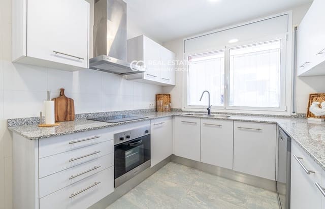 3 soverom Penthouse til salgs i Empuriabrava, Castelló d'Empúries - € 465 000 (Ref: 9753385)