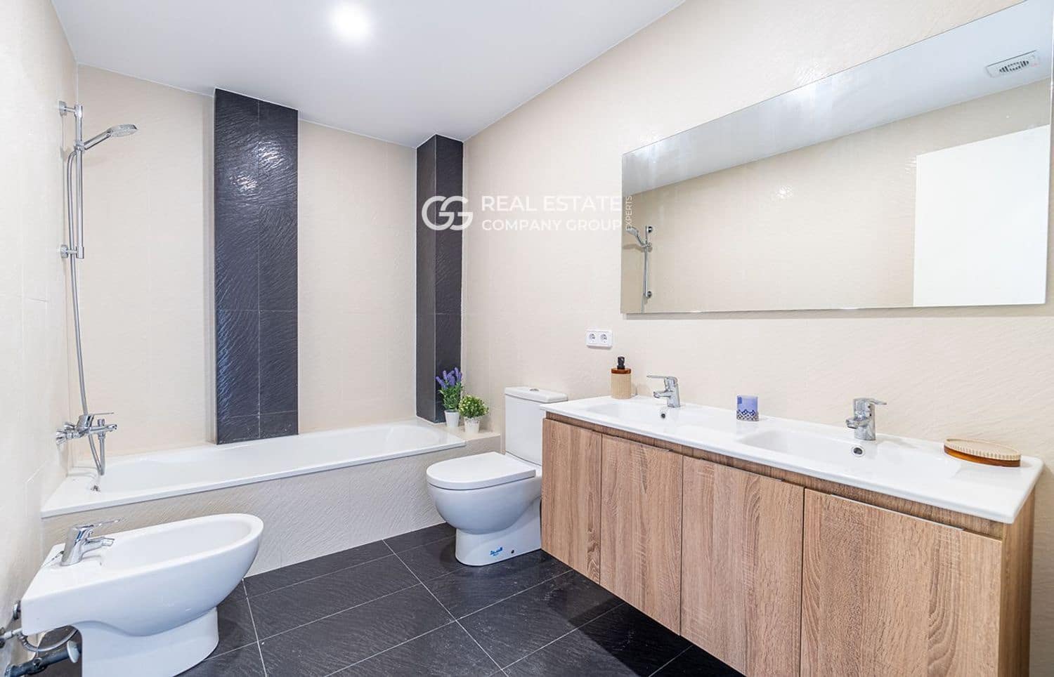 3 bedroom Penthouse for sale in Empuriabrava - € 465,000 (Ref: 9753385)