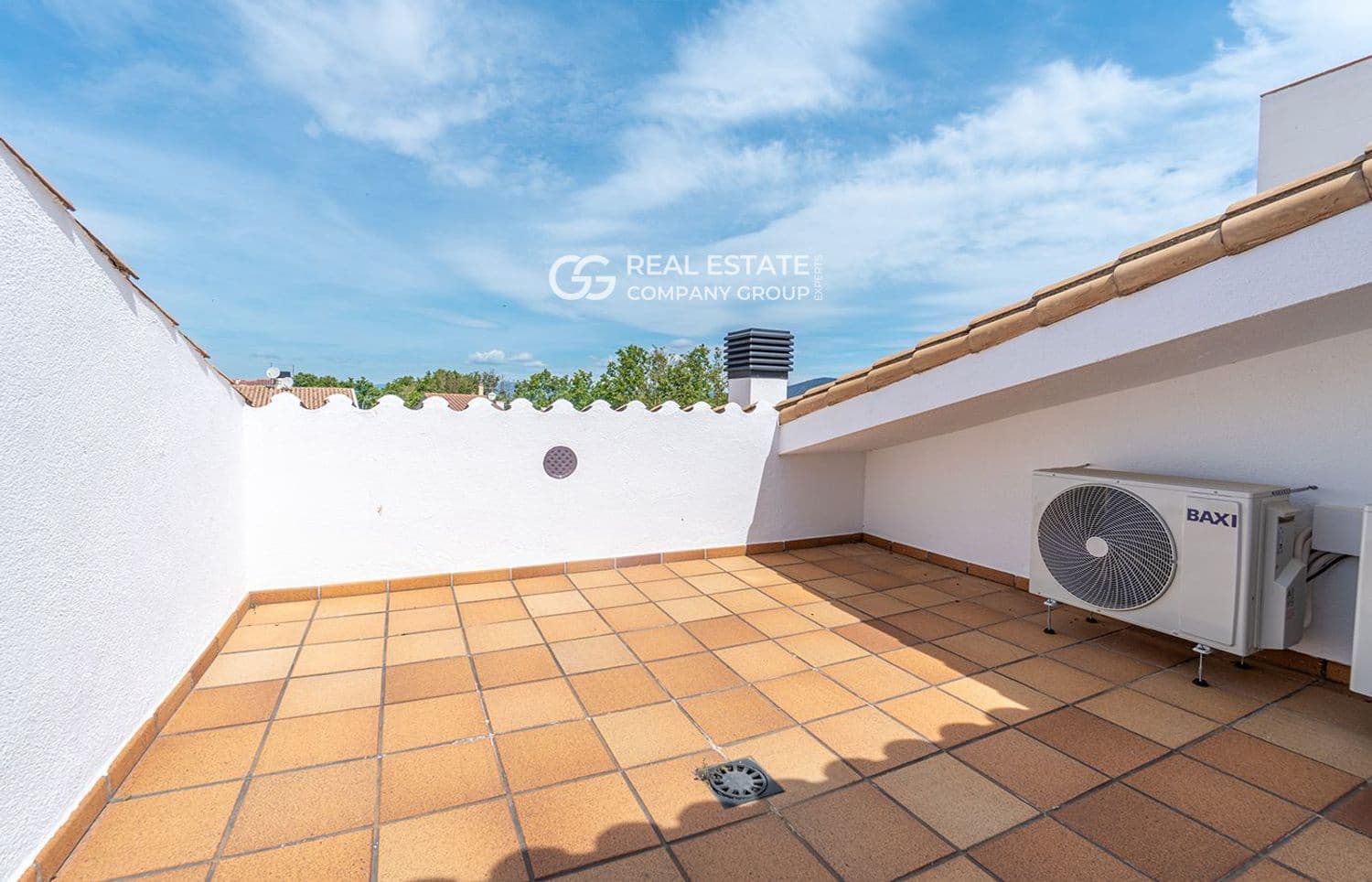 3 bedroom Penthouse for sale in Empuriabrava - € 465,000 (Ref: 9753385)