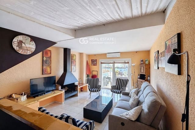 4 soverom Villa til salgs i Empuriabrava, Castelló d'Empúries med garasje - € 475 000 (Ref: 9755026)