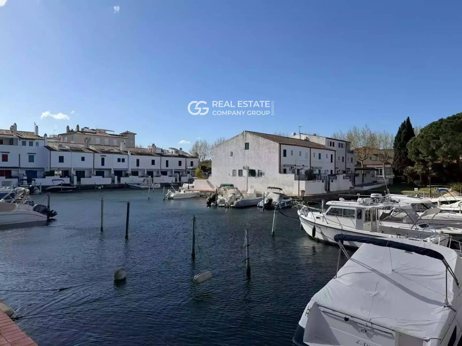 4 soverom Villa til salgs i Empuriabrava med garasje - € 475 000 (Ref: 9755026)