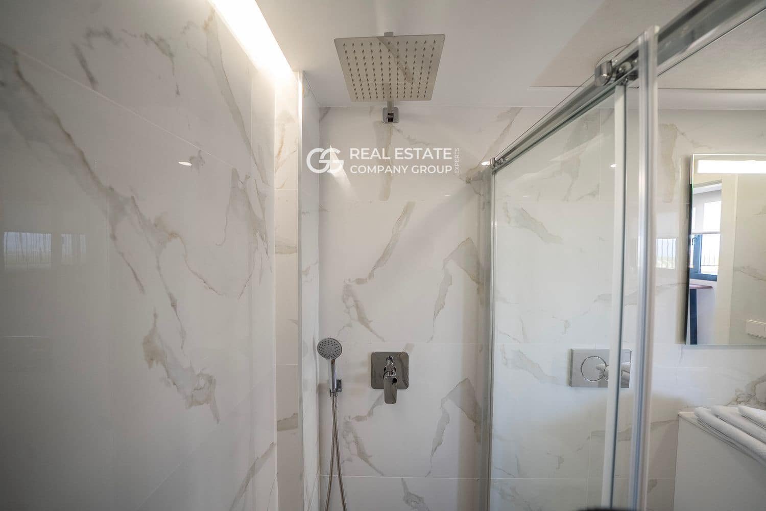 3 sypialnia Willa na sprzedaż w Algorfa z basenem garażem - 520 000 € (Ref: 9760955)