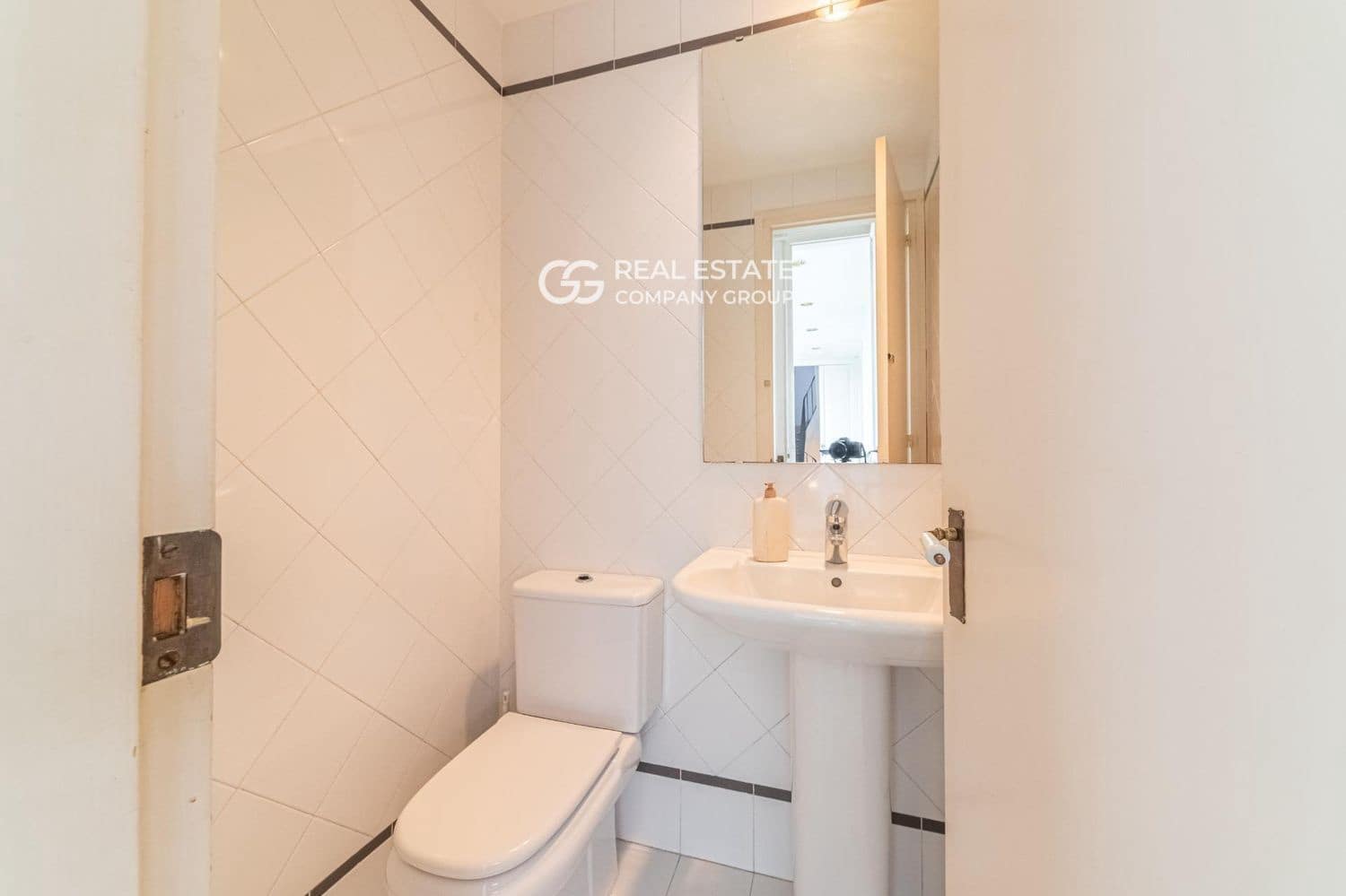 4 sypialnia Willa na sprzedaż w Caldes de Malavella z basenem garażem - 595 000 € (Ref: 9760956)