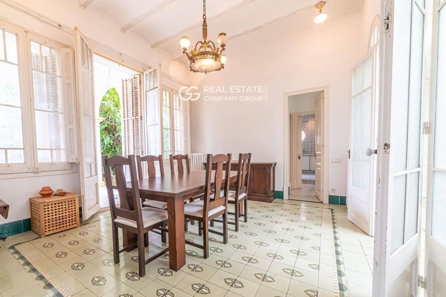 4 sypialnia Willa na sprzedaż w Caldes de Malavella z basenem garażem - 595 000 € (Ref: 9760956)