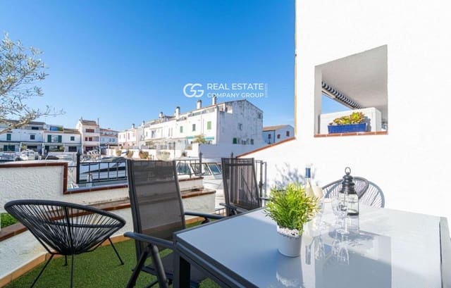 4 slaapkamer Villa te koop in Empuriabrava, Castelló d'Empúries met zwembad garage - € 455.000 (Ref: 9760957)