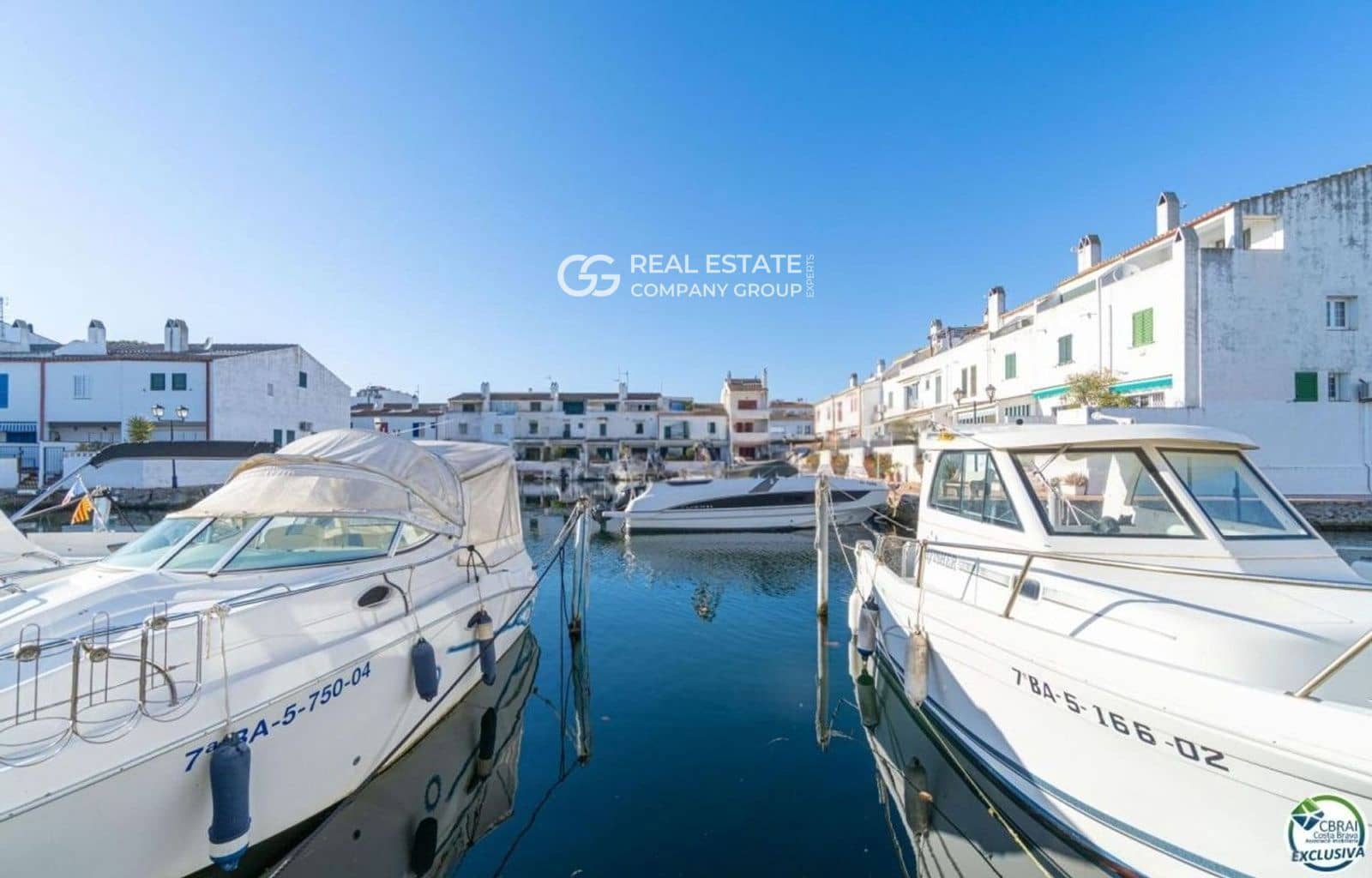 4 slaapkamer Villa te koop in Empuriabrava met zwembad garage - € 455.000 (Ref: 9760957)