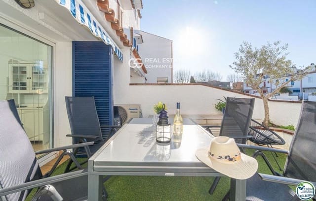 4 slaapkamer Villa te koop in Empuriabrava, Castelló d'Empúries met zwembad garage - € 455.000 (Ref: 9760957)