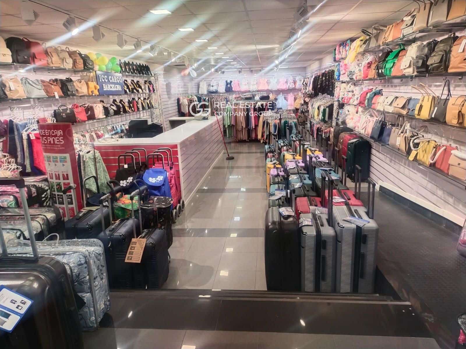 Commercieel te koop in Barcelona stad - € 375.000 (Ref: 9760962)