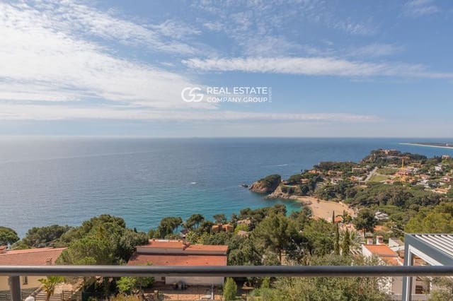 5 soverom Villa til salgs i Blanes med svømmebasseng garasje - € 2 200 000 (Ref: 9760966)