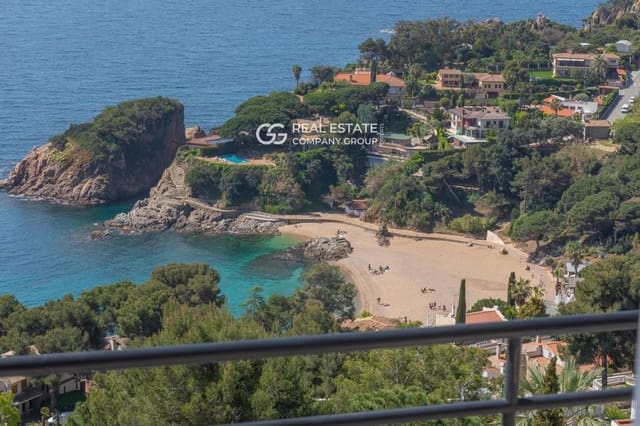 5 soverom Villa til salgs i Blanes med svømmebasseng garasje - € 2 200 000 (Ref: 9760966)