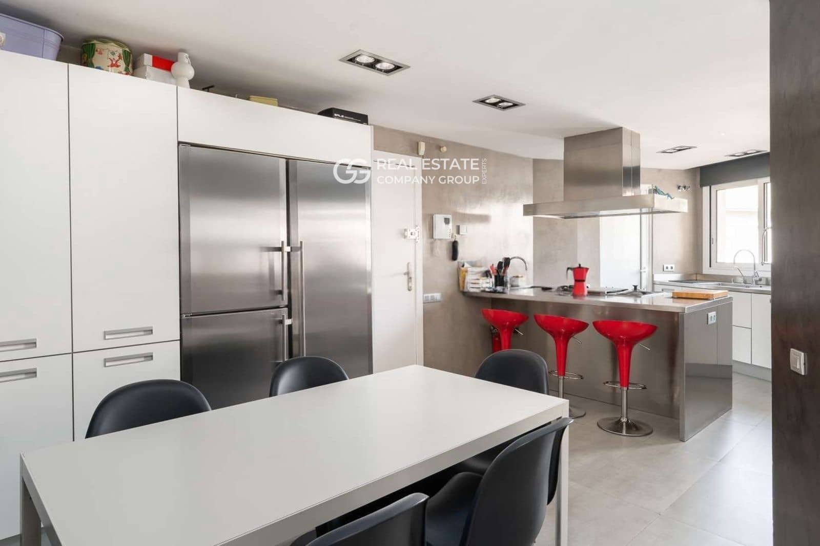 5 soveværelse Lejlighed til salg i Barcelona by med swimmingpool garage - € 2.180.000 (Ref: 9760969)