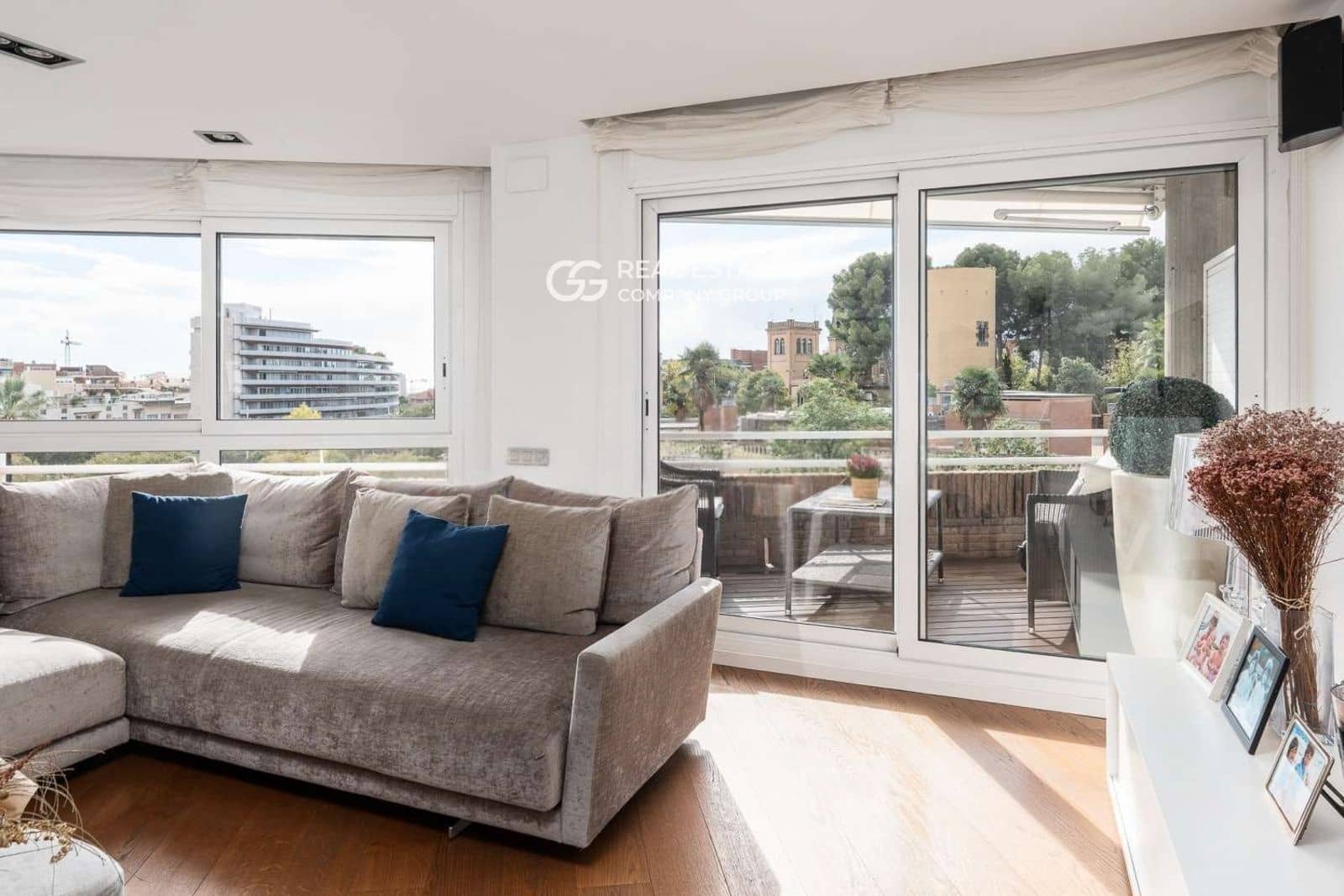 5 soveværelse Lejlighed til salg i Barcelona by med swimmingpool garage - € 2.180.000 (Ref: 9760969)