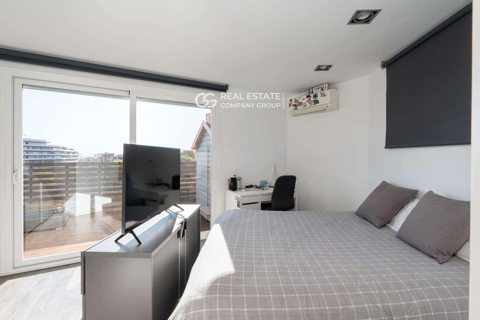 5 soveværelse Lejlighed til salg i Barcelona by med swimmingpool garage - € 2.180.000 (Ref: 9760969)