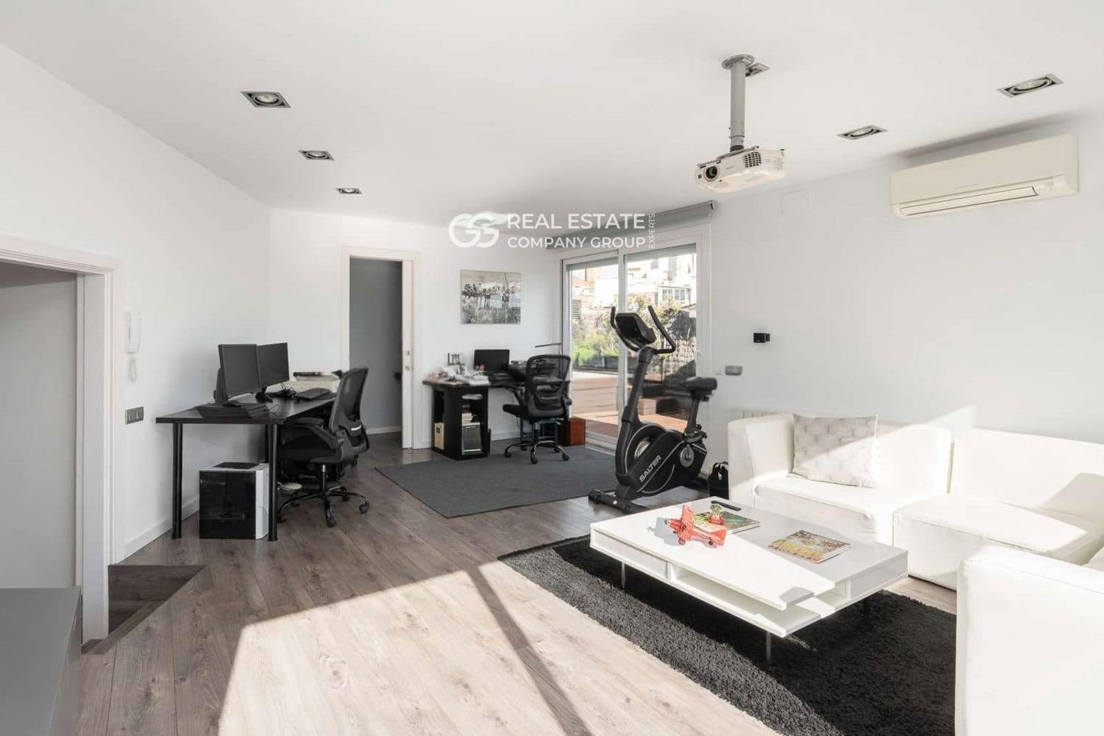 5 soveværelse Lejlighed til salg i Barcelona by med swimmingpool garage - € 2.180.000 (Ref: 9760969)