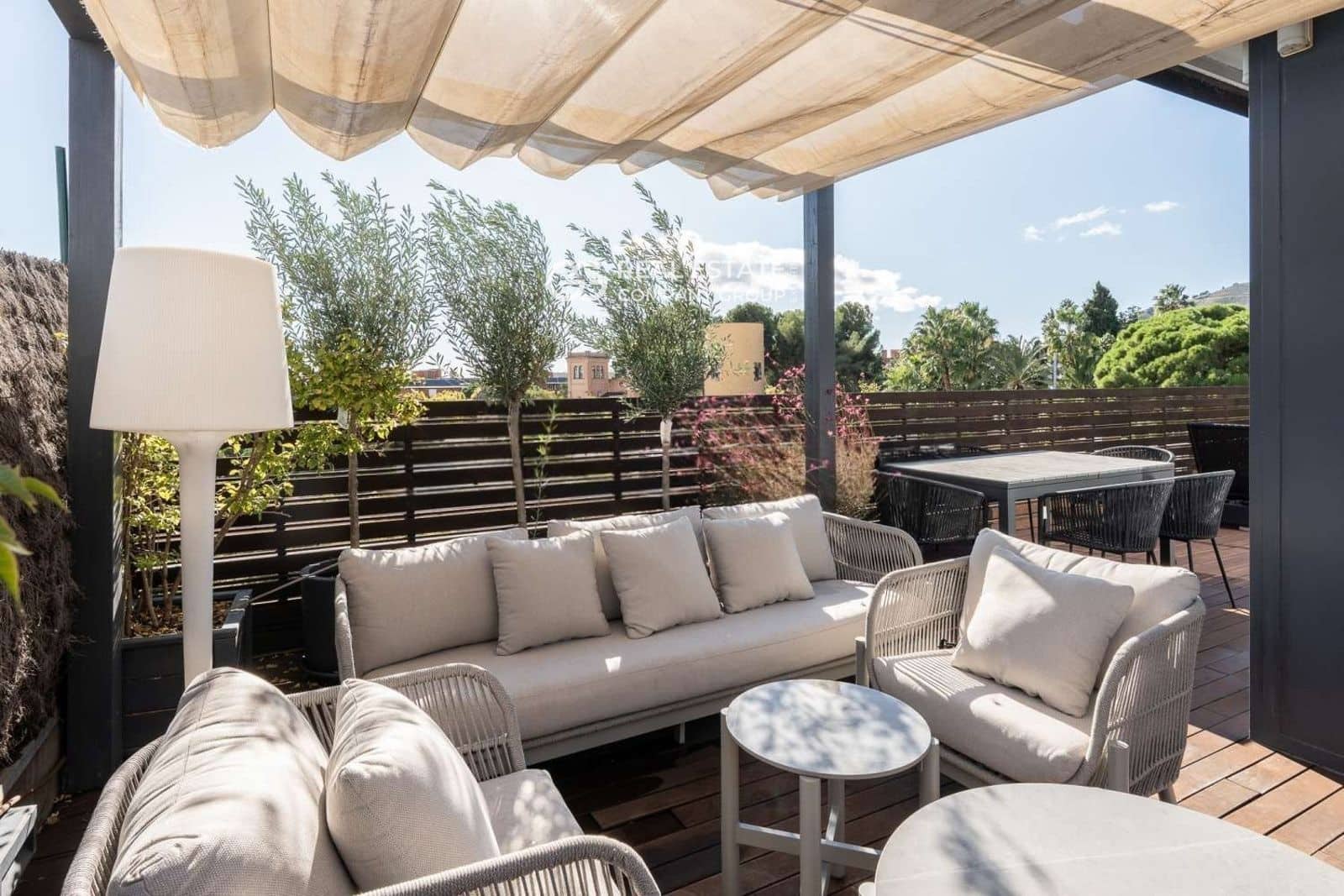 5 soveværelse Lejlighed til salg i Barcelona by med swimmingpool garage - € 2.180.000 (Ref: 9760969)