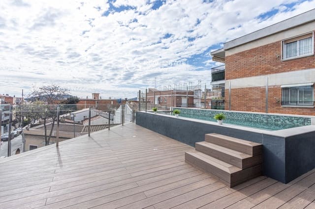 2 makuuhuone Asunto myytävänä paikassa Barcelona kaupunki mukana uima-altaan - 390 000 € (Ref: 9760970)