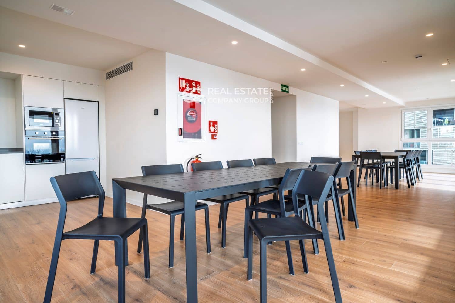 2 sypialnia Mieszkanie na sprzedaż w Mataro z basenem garażem - 350 000 € (Ref: 9760971)