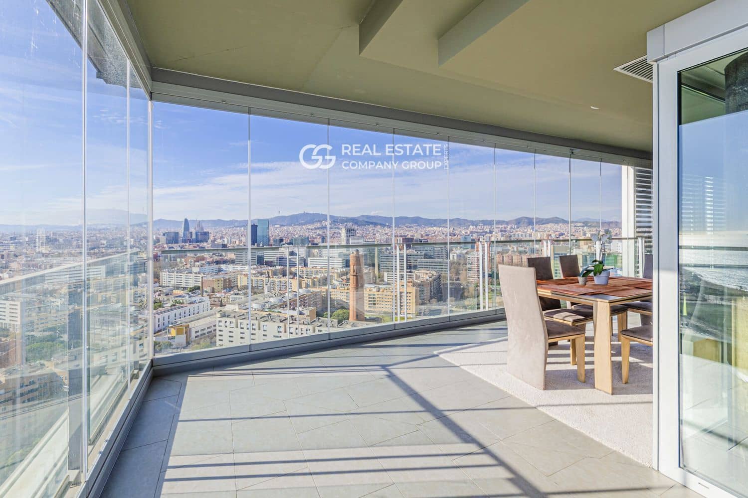 Piso de 3 habitaciones en Barcelona ciudad en venta con piscina garaje - 2.950.000 € (Ref: 9760974)