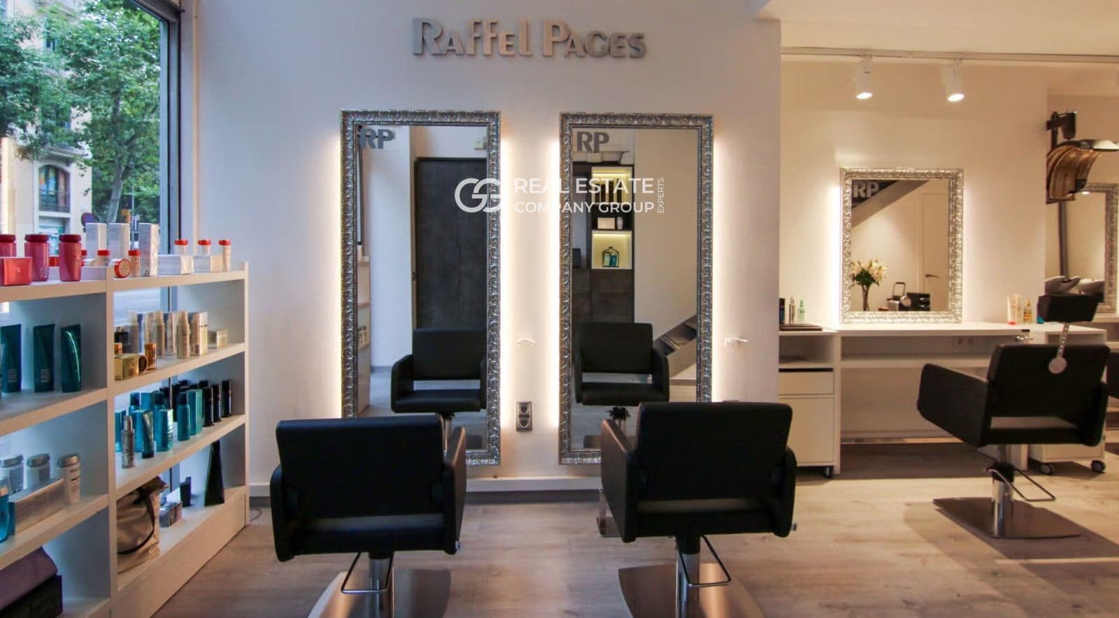 Kommersiell til salgs i Barcelona by - € 856 400 (Ref: 9760976)