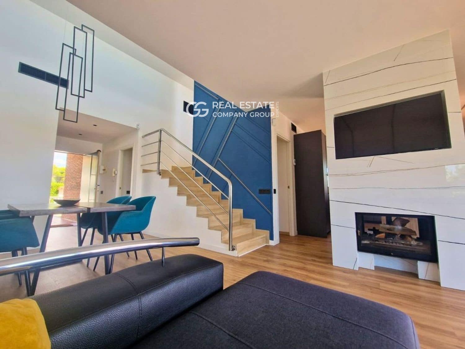 4 bedroom Villa for sale in Calafell with garage - € 479,000 (Ref: 9760979)