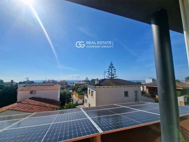 4 bedroom Villa for sale in Calafell with garage - € 479,000 (Ref: 9760979)