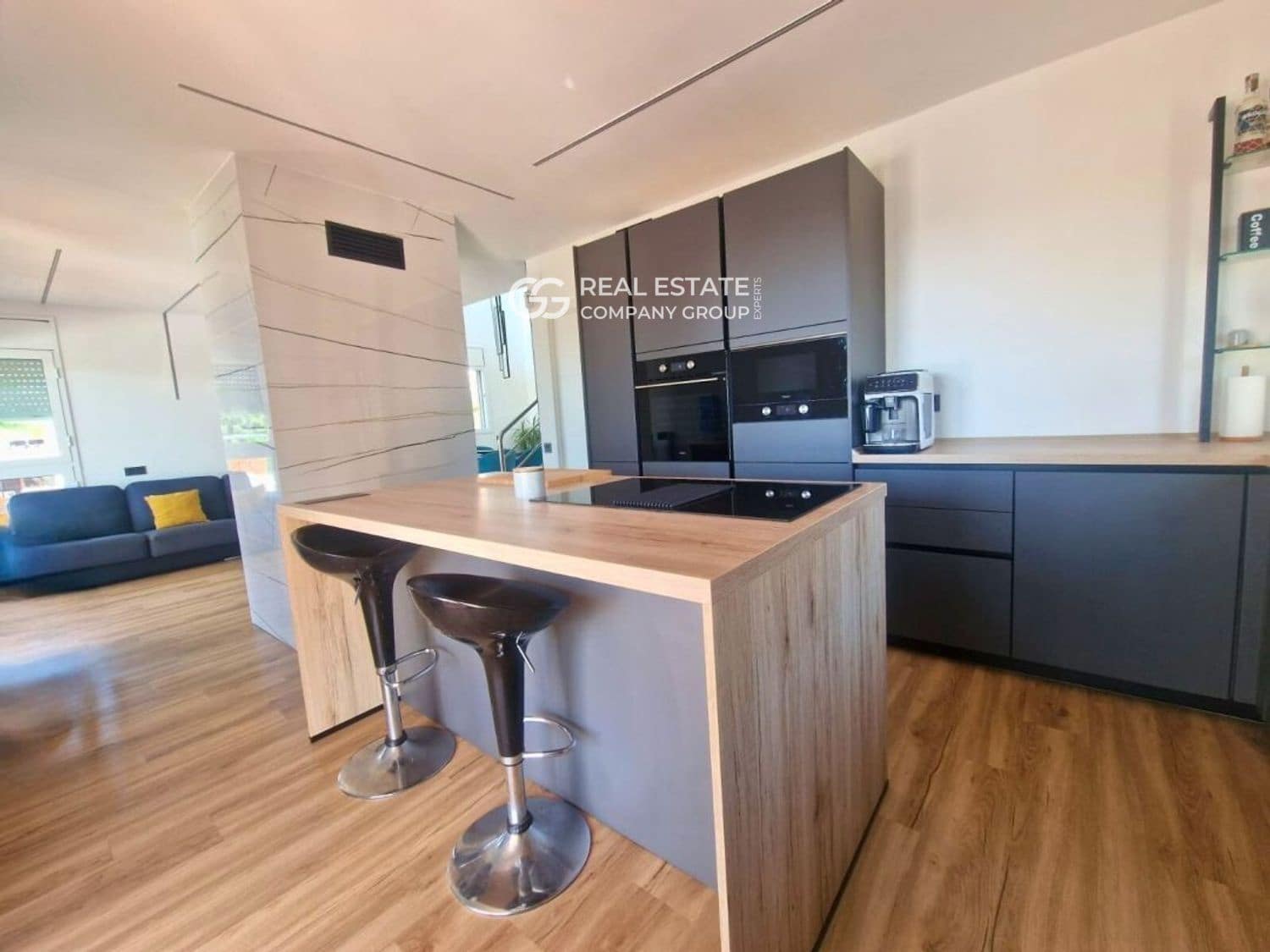 4 bedroom Villa for sale in Calafell with garage - € 479,000 (Ref: 9760979)