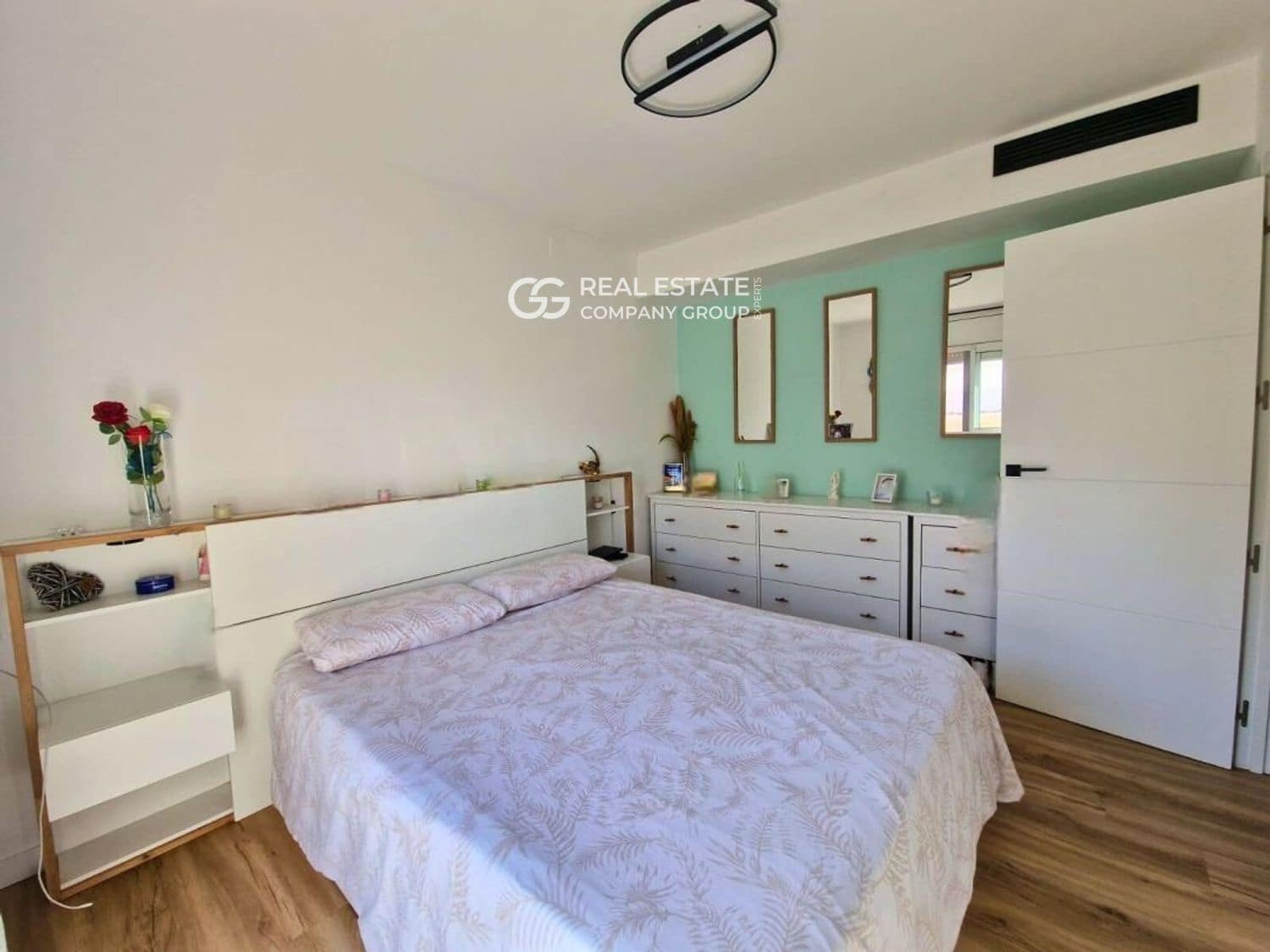 4 bedroom Villa for sale in Calafell with garage - € 479,000 (Ref: 9760979)